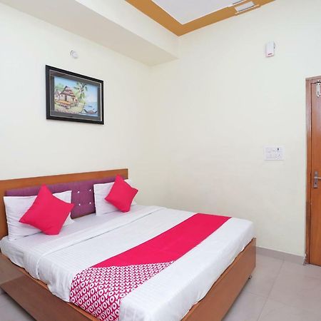 Oyo 38520 Hotel Silverspoon Roorkee Dış mekan fotoğraf