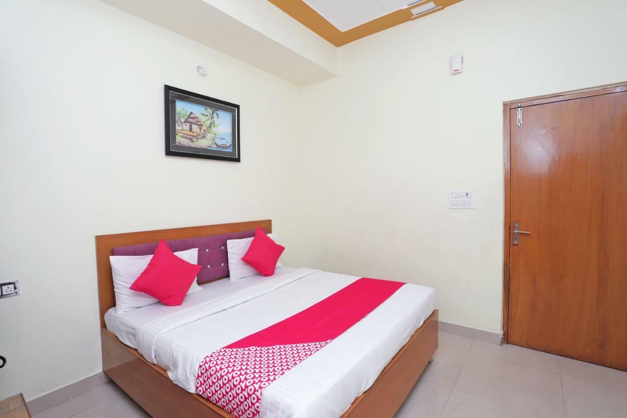 Oyo 38520 Hotel Silverspoon Roorkee Dış mekan fotoğraf