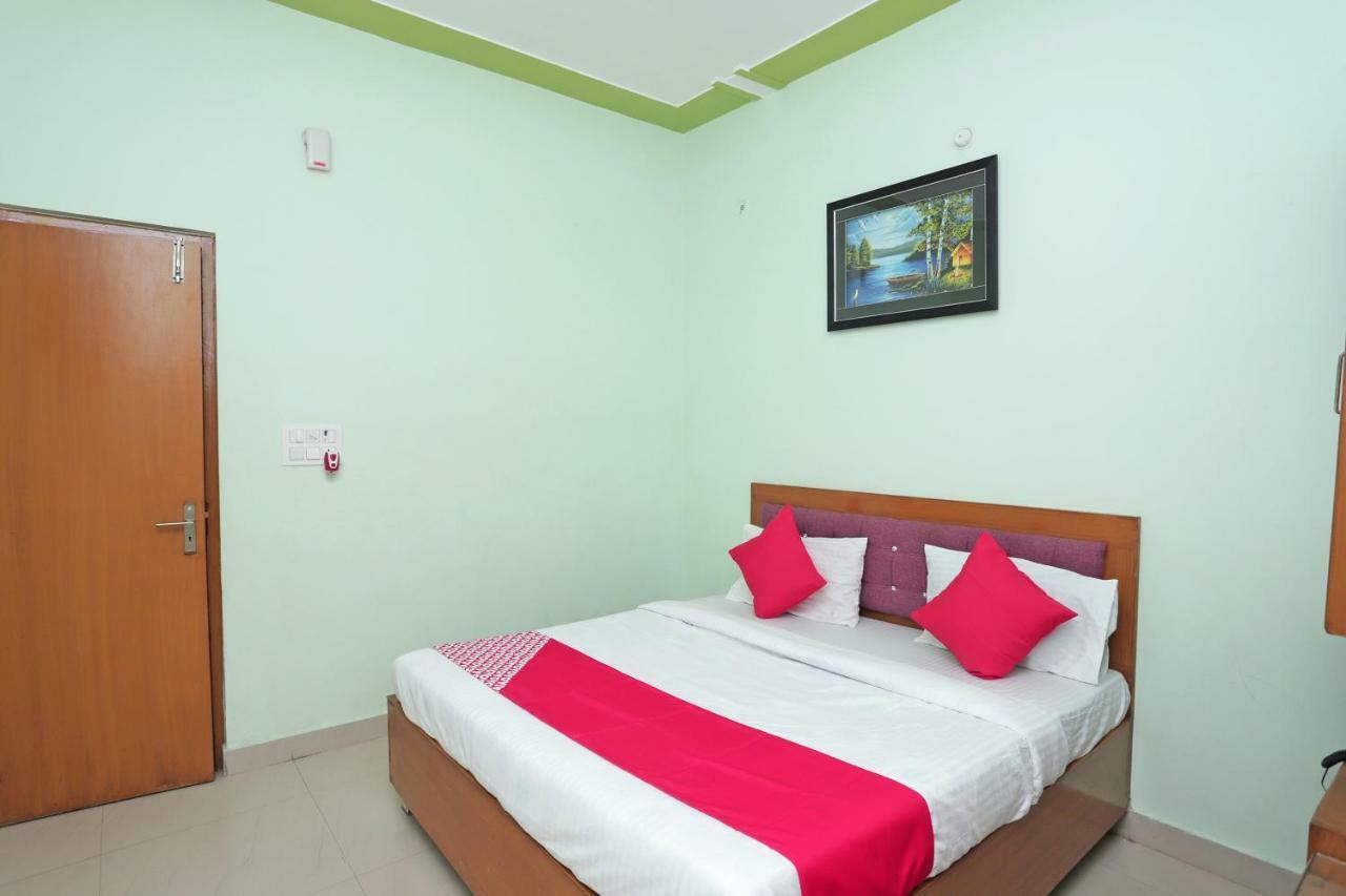 Oyo 38520 Hotel Silverspoon Roorkee Dış mekan fotoğraf