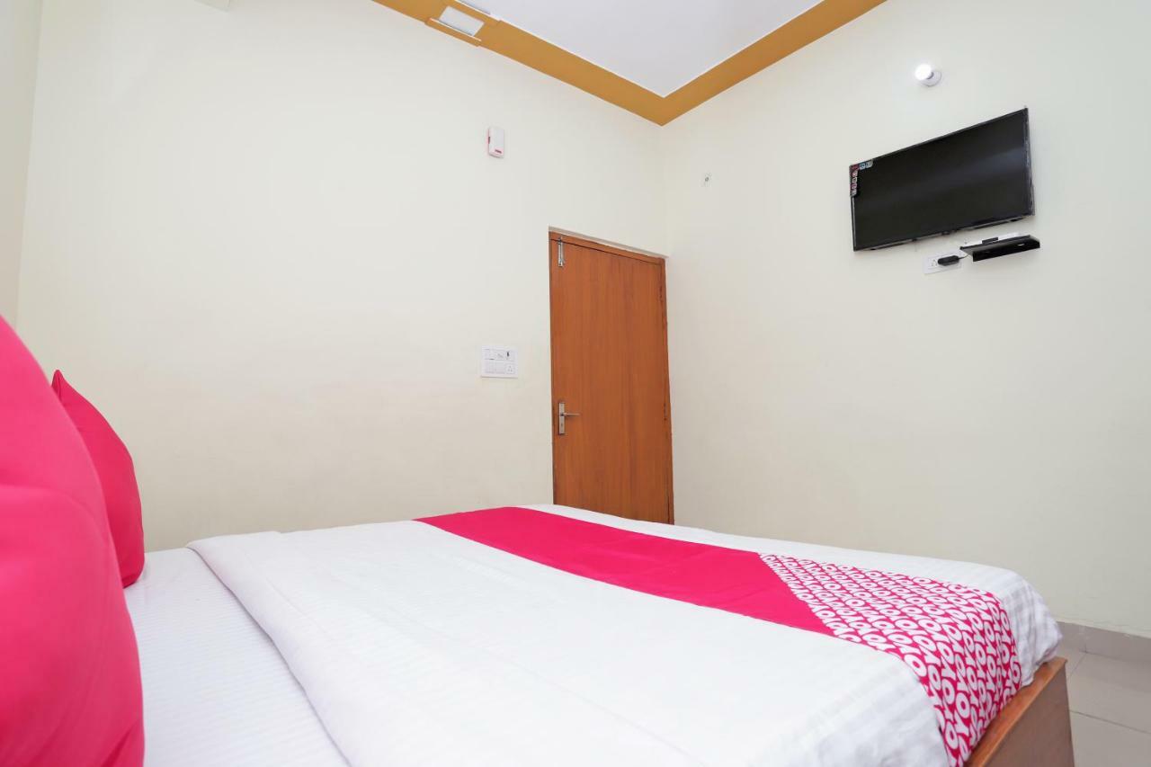 Oyo 38520 Hotel Silverspoon Roorkee Dış mekan fotoğraf