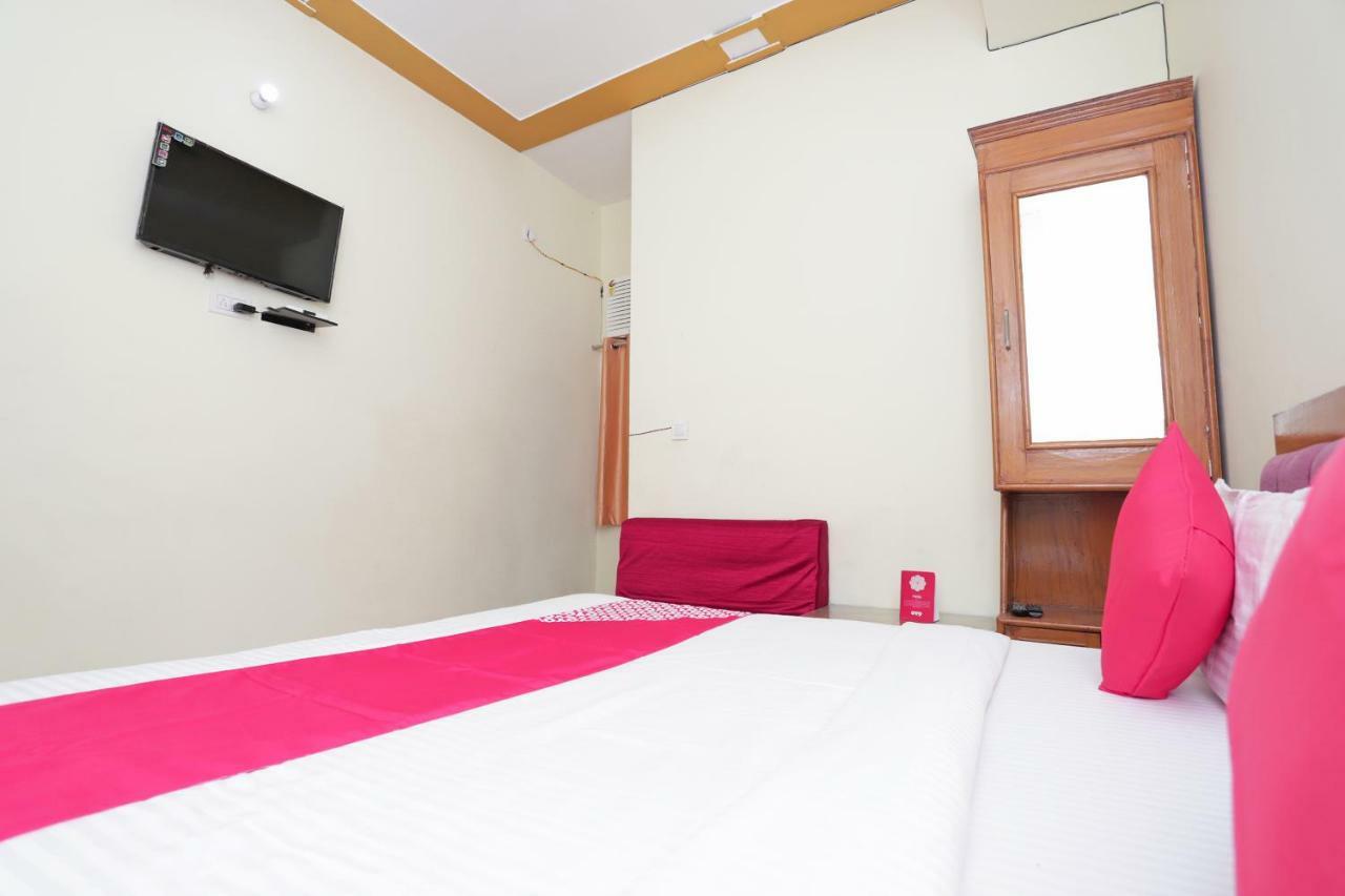 Oyo 38520 Hotel Silverspoon Roorkee Dış mekan fotoğraf